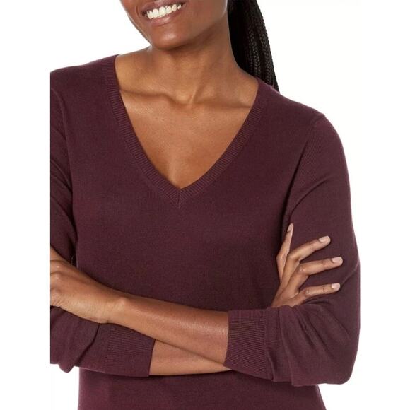 Amazon Essentials Plus Size 4X V-Neck Sweater Burgundy - Picture 2 of 10